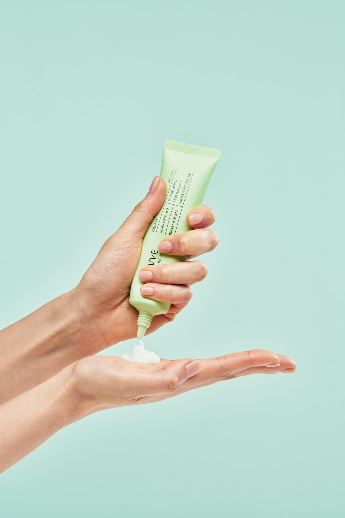THE A'VVE Vegan DERMA-TECA BIOME Moisturising Cream (60ml)